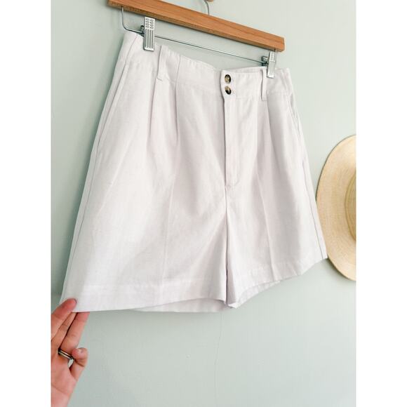 Madewell | NWT The Drapey Twill Pleated Short in White | Sz 2 - Picture 3 of 10